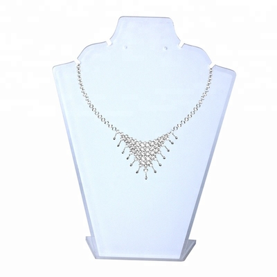 Kundengebundene Acrylspitzen-Schmuck-Anzeige des halsketten-Stand-leichten Schlages weit angewendet