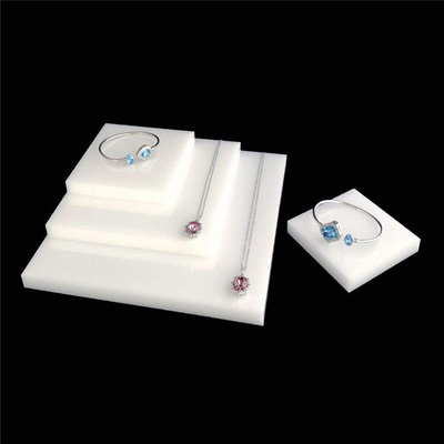 Moderne Mode-Tischplattenacrylschmuck-Anzeigen-Halsketten-Stand-Blöcke