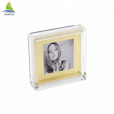 Kundenspezifischer magnetischer Bilderrahmen-an der Wand befestigter Acrylfoto-acrylsauerrahmen